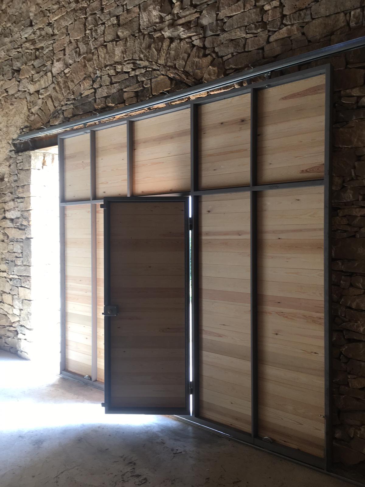 puertas automáticas en Lleida construcción puerta garaje